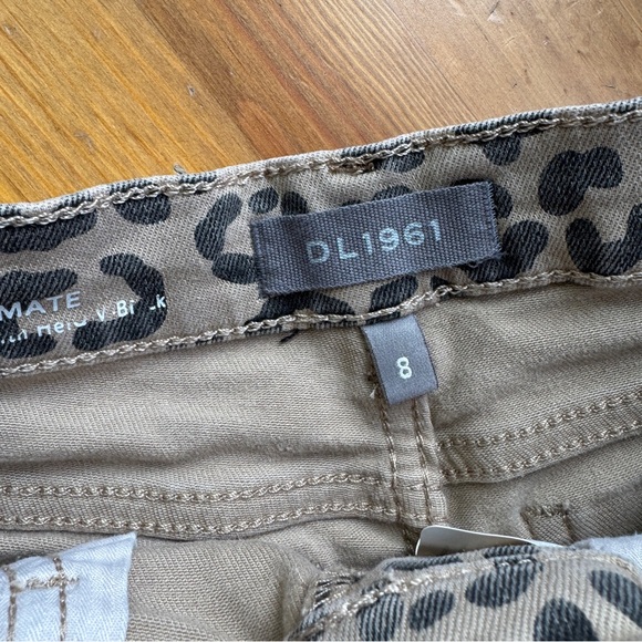 DL1961 Lucy shorts leopard print short size 8 - Picture 2 of 8